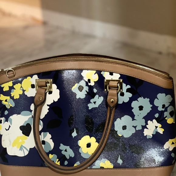ANNE KLEIN Floral Medium Handbag in Beautiful Blue with Tan Trim - Picture 10 of 13